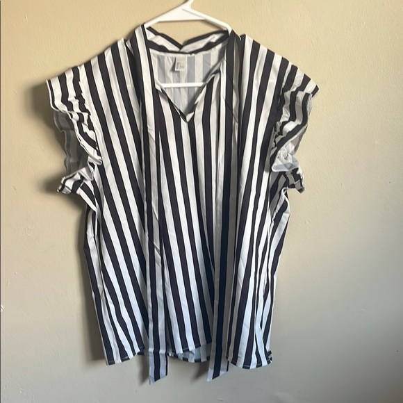 Tops - Black and White Striped Women's Top (Bin C)